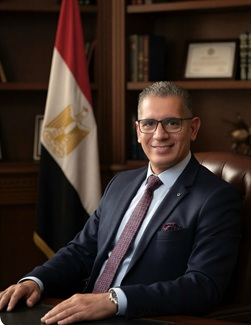 الأستاذ الدكتور تامر عبد الله فتحي شرف